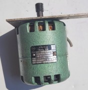 EL-140 Silnik elektryczny VEB Elmo Hartha – 16 W, DDR, sprawny.jpeg