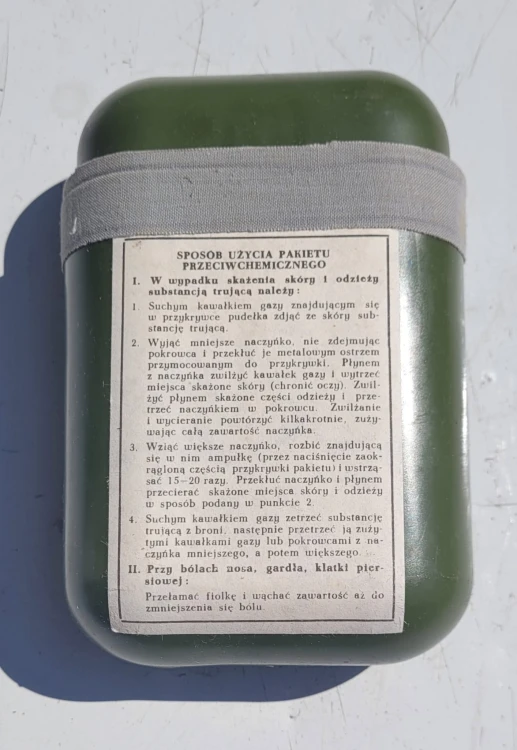 D-33 Indywidualny Pakiet Przeciwchemiczny IPP-51M – Wojsko Polskie, PRL2.jpeg
