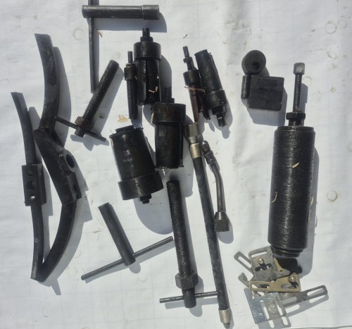N-28 Zestaw ściągaczy wyciągaczy do tulejek – narzędzia mechaniczne.jpeg