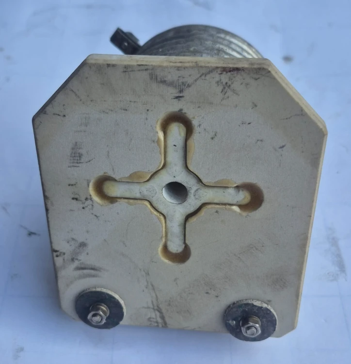 CR-71 Cewka indukcyjna 3 µH – element radiotechniczny3.jpeg