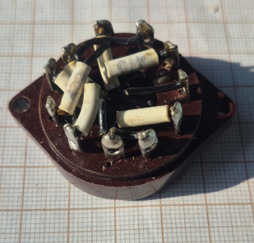 EL-152 Podstawka lamp Nixie LC516 i podobnych2.jpeg