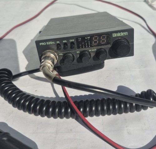 R-89 Uniden PRO 520XL – CB radio 40 kanałów z anteną.jpeg