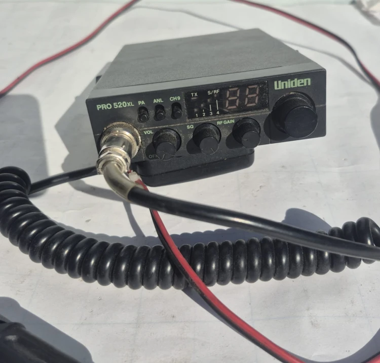 R-89 Uniden PRO 520XL – CB radio 40 kanałów z anteną.jpeg