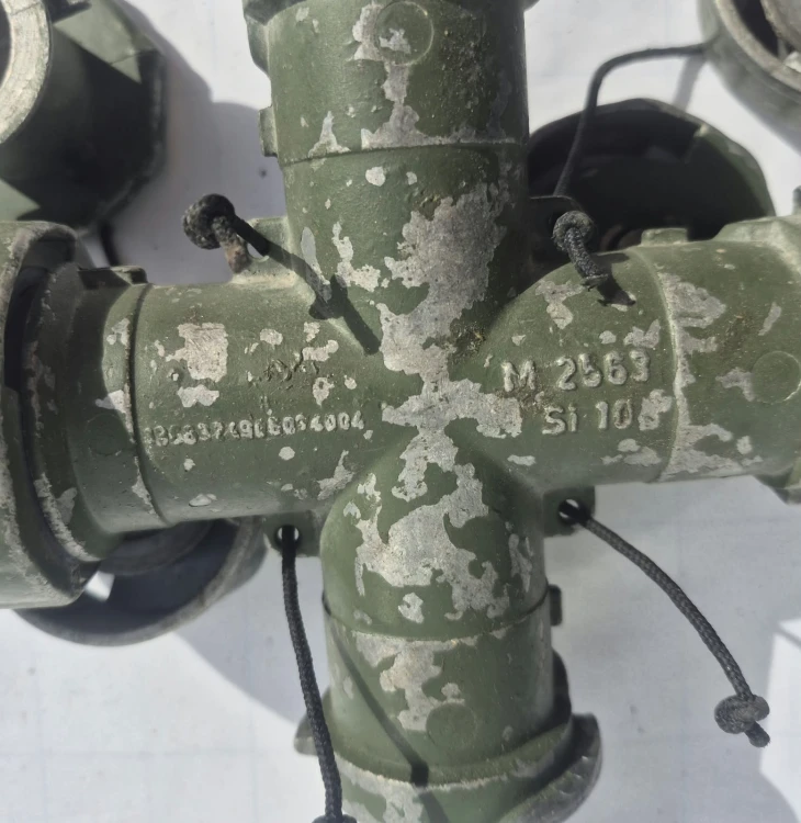 EL-157 Wojskowy rozdzielacz prądu AZ 10-250-3 – NRD NVA4.jpeg