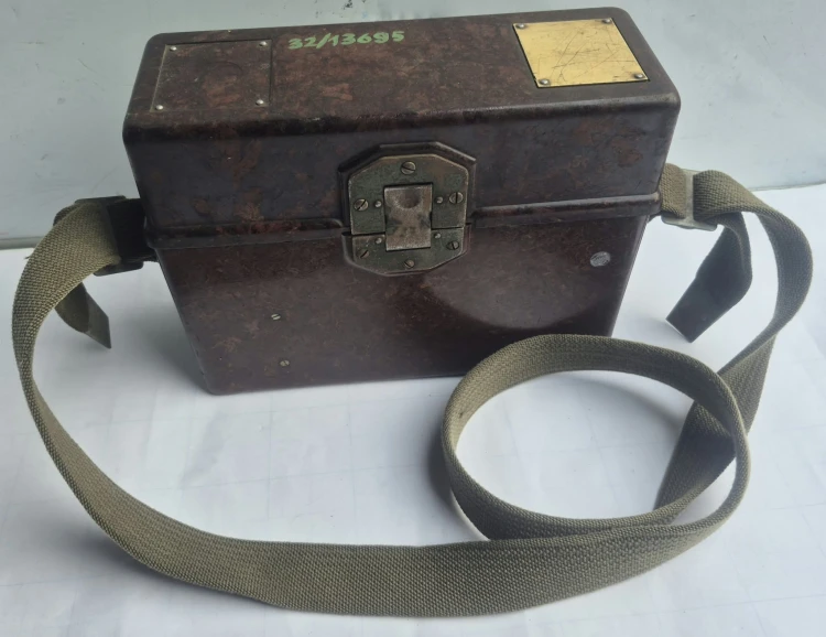 R-90 Telefon polowy MB-43 – wojskowy telefon polowy, demobil4.jpeg