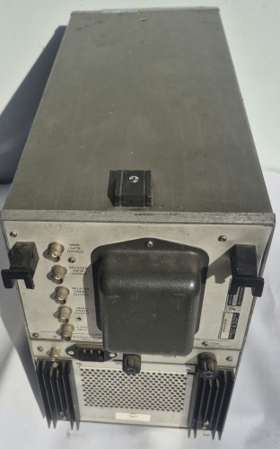 N-57 Hewlett-Packard 182C z analizatorem amplitudy HP 8755C  c.jpeg