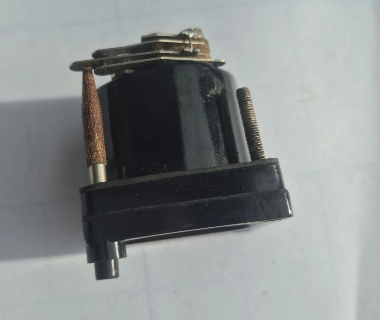 EL-169 Miniaturowy miernik wychyłowy – woltomierz analogowy2.jpeg