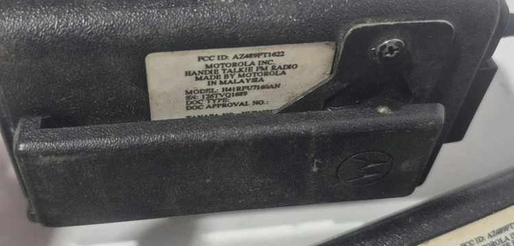 R-95 Analogowe radiotelefony przenośne Motorola Radius P200 – zestaw 2 sztuk4.jpeg