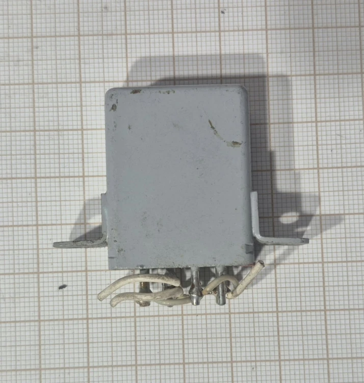 EL-174 Radziecki hermetyczny przekaźnik elektromagnetyczny РЭН34b.jpeg
