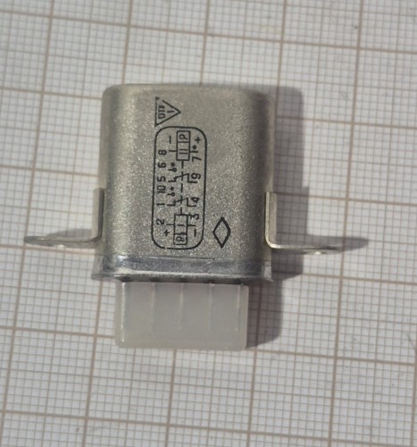 EL-176 Przekaźnik elektromagnetyczny RPS20 (РПС20) – leżak magazynowy2.jpeg