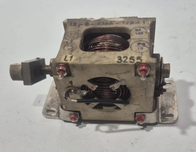 CR-78 Wariometr 6,6 µH – element regulacyjny układu elektronicznego5.jpeg
