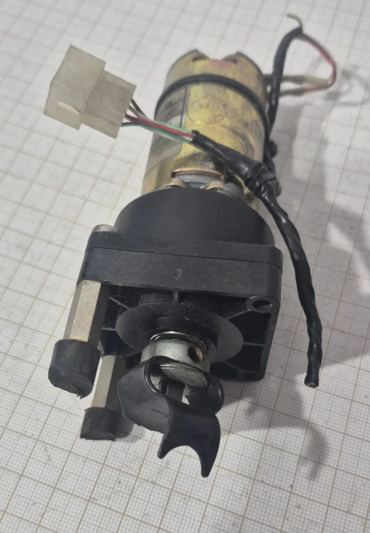 EL-193 Silnik prądu stałego Bühler Motor 1.61.070.324.03 z przekładnią planetarną – 24 V DC3.jpeg
