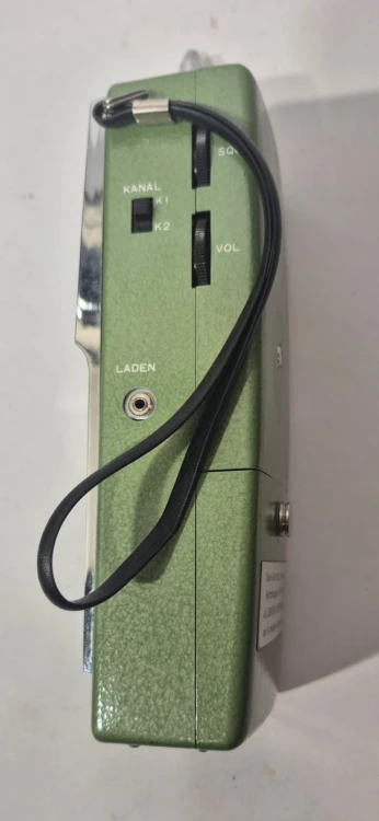 R-105 Radiotelefon CB DNT HF12 2W – vintage 1975 2.jpeg