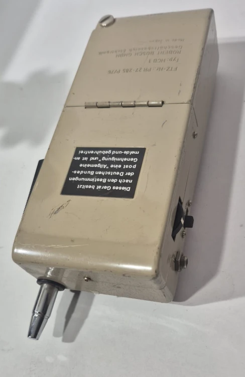 R-106 Radiotelefon Bosch Commander HCB 1 CB Radio – 3 kanały AM3.jpeg