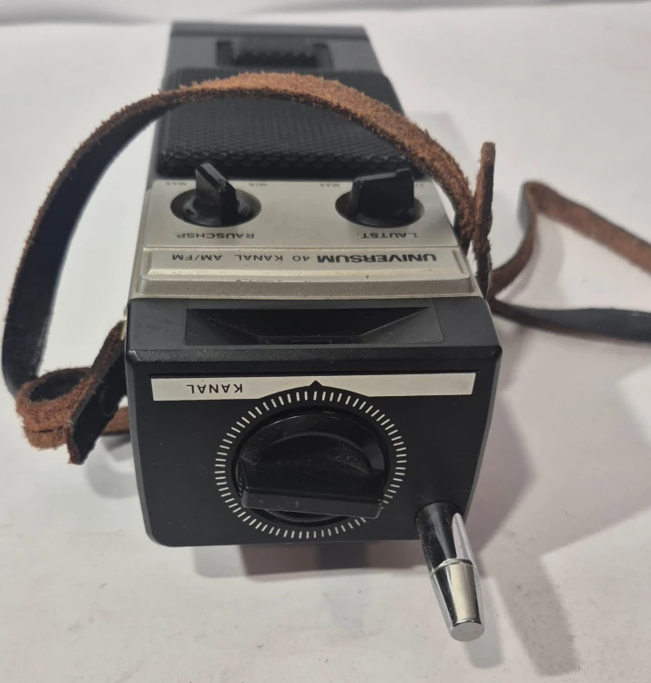 R-108 Radiotelefon Universum SH 6100 CB Radio – 40 kan5.jpeg
