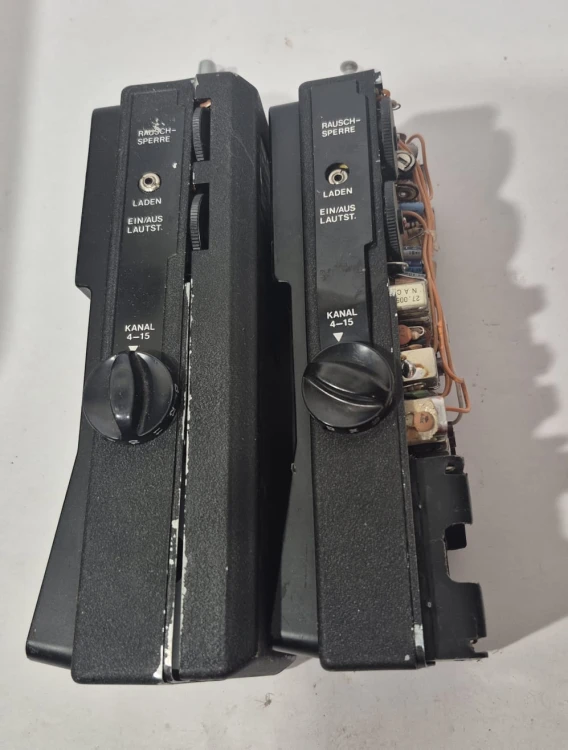 R-112 Radiotelefony CB Universum2 Mark II – vintage, lata 70. i 80.2.jpeg