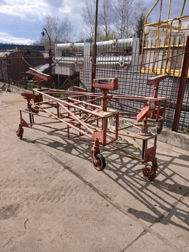 TL-14 wózki podskrzydłowe.jpeg