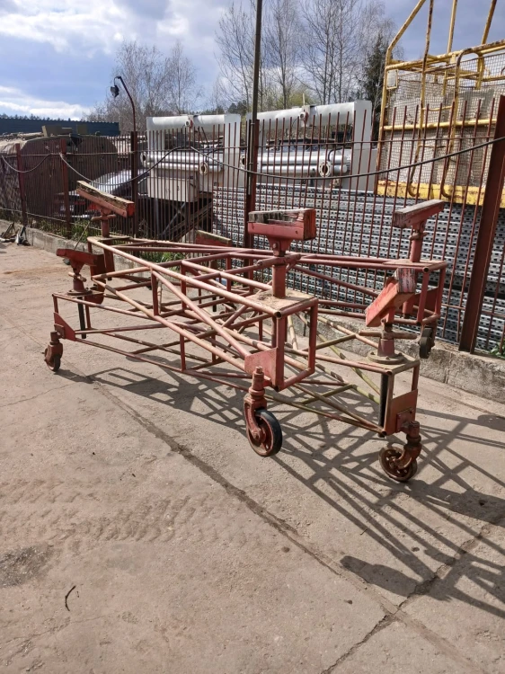 TL-14 wózki podskrzydłowe.jpeg