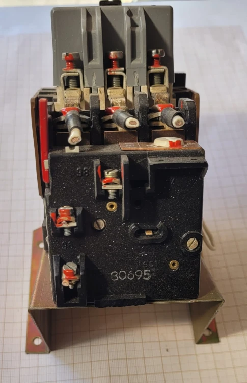 EG-1 stycznik sla.jpeg