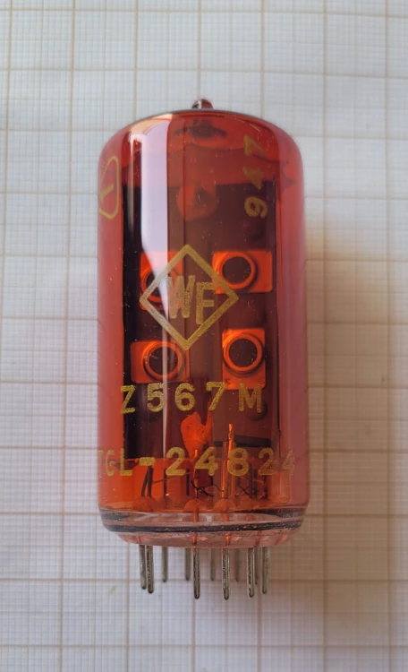 L-180 lampa z567 nixie.jpeg