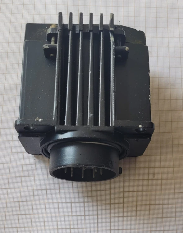 L-181 lampa gu-50 z radiatorem.jpeg