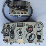 R-12 Radiostacja R-123 z blokiem zasilania BZ-26Z + kabel.jpeg