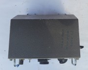 R-14 Skrzynka antenowa SA-1302 - tuner wojskowy2.jpeg