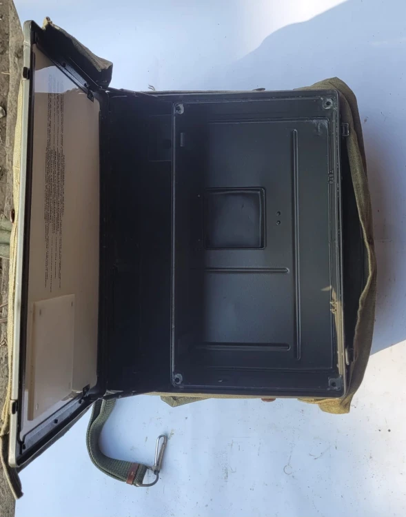 S-8 skrzynia w pokrowcu2.jpeg