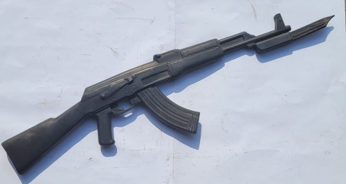 INN-52 gumowa atrapa AK-47.jpeg