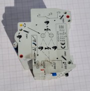 EL-36 Różnicówka Schrack 63A 30mA 3+N + styk pomocniczy BD-HR 2.jpeg