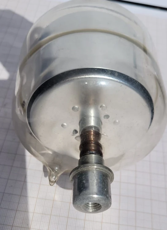 CR-12 kondenstaor próżniowy2.jpeg