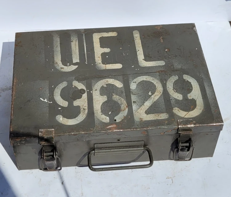 S-9 Skrzynka wojskowa drewniana 29 x 20 x 9.jpeg