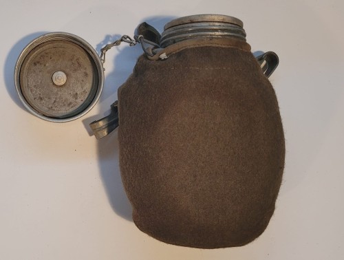 INN-68 manierka wojskowa2.jpeg