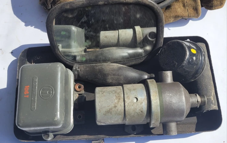 CZ-6 Zestaw części i wyposażenia do samochodu Zil Ural Gaz2.jpeg