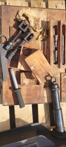 INN-73 Mobilna wytaczarka – przemysłowe narzędzie do obróbki otworów2.jpeg