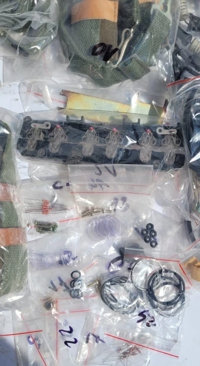 R-16 Pakiet części zapasowych i wyposażenia do radiostacji R 107 4.jpeg