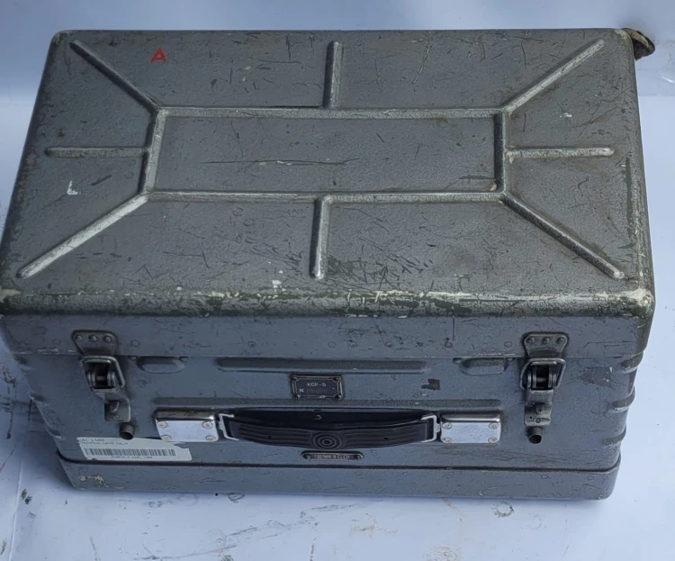 R-17 Sprawdzian radiostacji KSR-5 – tester lotniczy ZSRR 3.jpeg