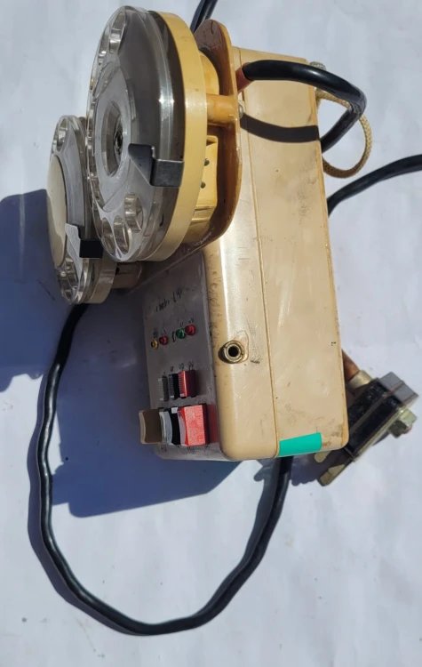 INN-82 Aparat monterski PRL – telefon serwisowy do linii 2.jpeg