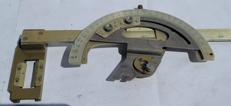 INN-85 Kątomierz nastawny z noniuszem – kątomierz uniwersalny2.jpeg