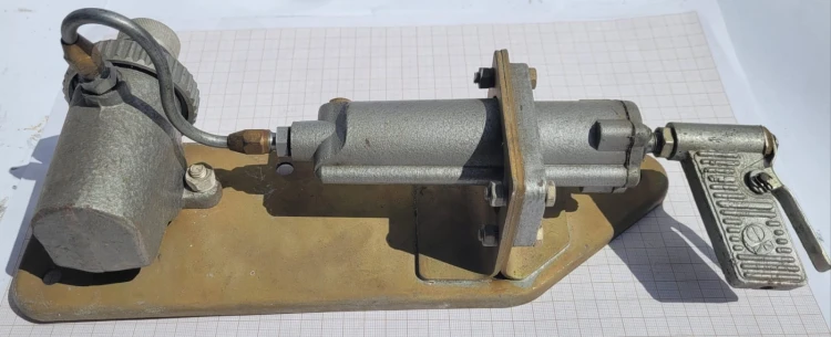 CZ-7 Urządzenie do rozruchu silnika – „Samostart” 2.jpeg