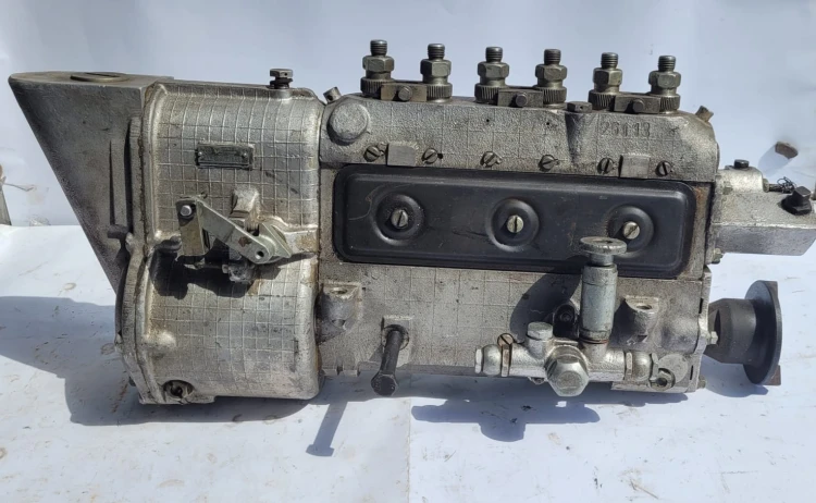 CZ-9 Pompa wtryskowa RW300 750 B.GR. – element układu paliwowego5.jpeg