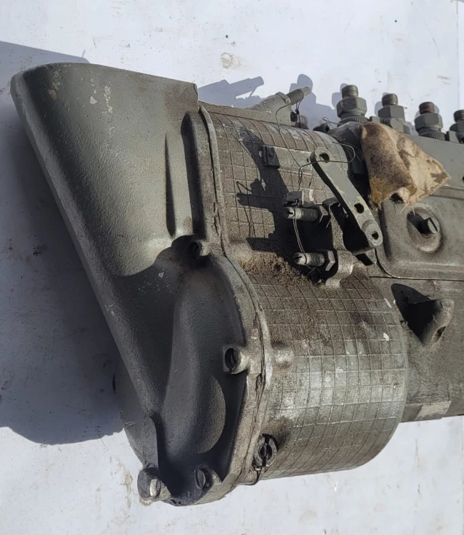 CZ-10 Pompa wtryskowa 315 619 CH – układ zasilania silnika diesla2.jpeg