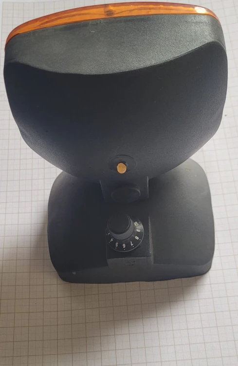 EL-40 Przenośne światło ostrzegawcze typu „kogut”, zasilane bateriami 2×AA, 2.jpeg