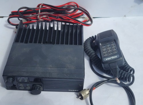 EL-41 Radiotelefon Yaesu FTL-1011 + mikrofon MH-700o , komplet2.jpeg