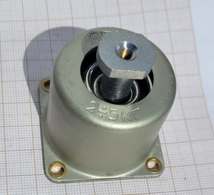 CZ-12 Amortyzator APN-3 ZSRR – tłumik drgań 4 sztuki.jpeg